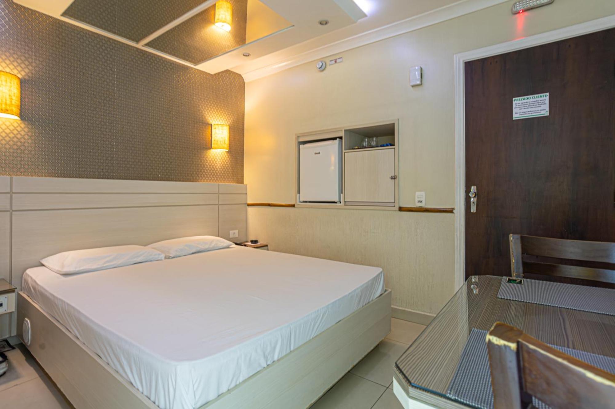 Hotel Coqueiros 6 Carapicuíba Eksteriør bilde
