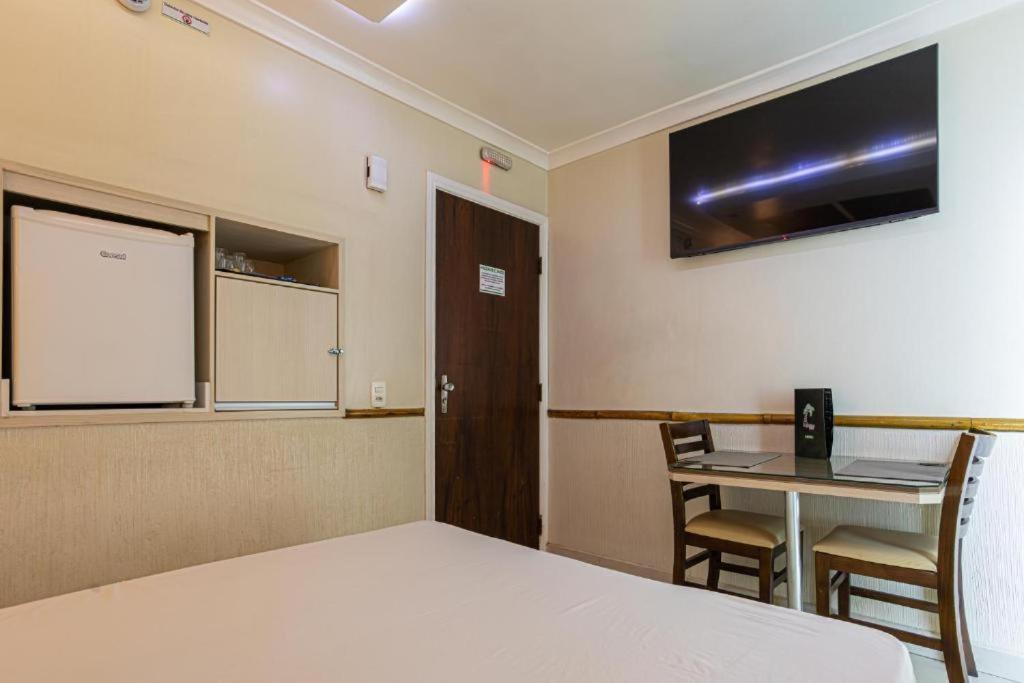 Hotel Coqueiros 6 Carapicuíba Eksteriør bilde